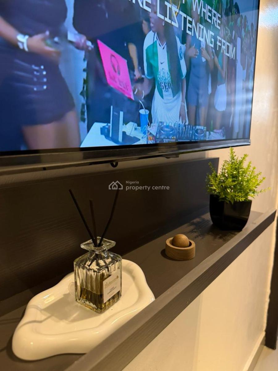 Brand New Studio Apartment with Pool & Tennis Court, Ikoyi, Lagos, Flat / Apartment Short Let