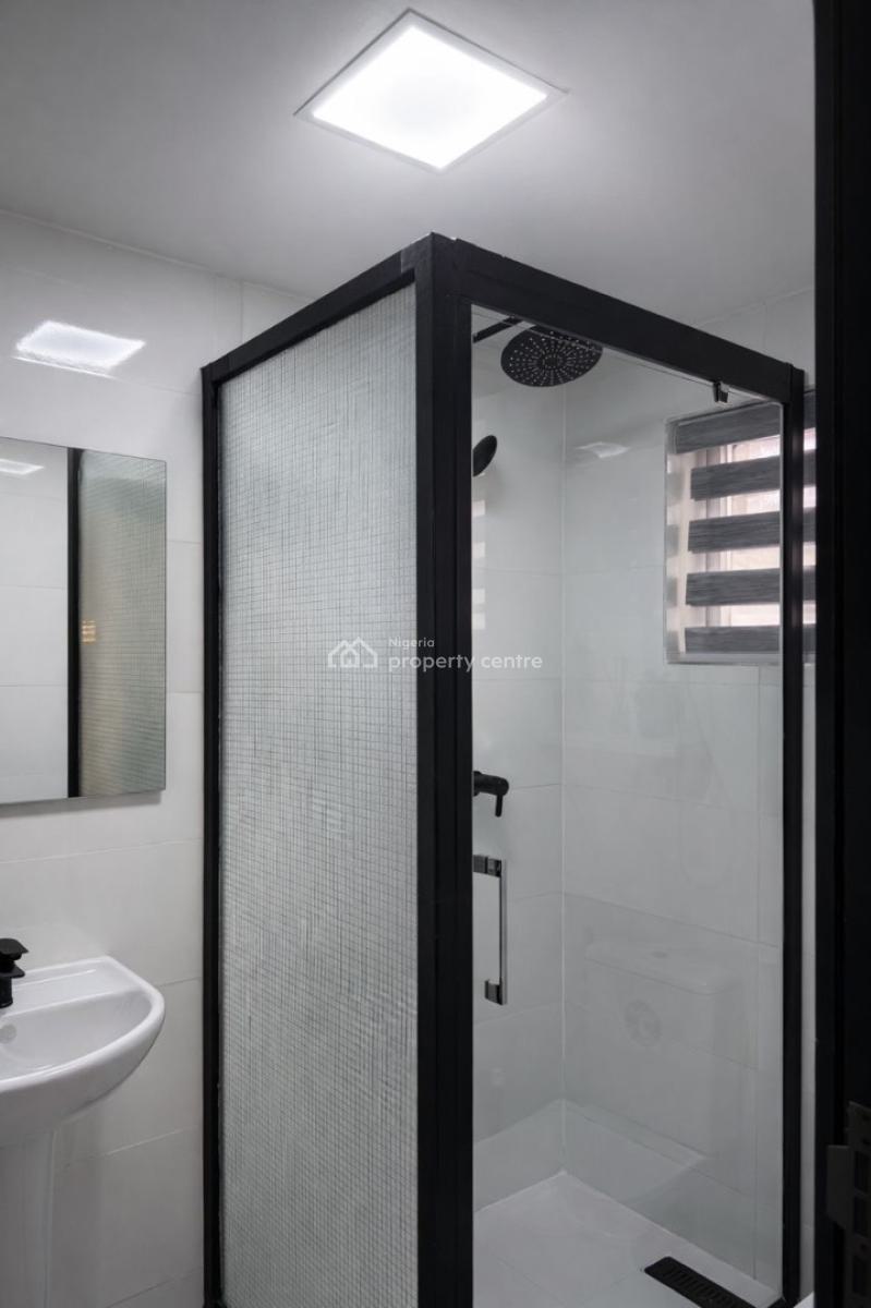 Brand New 1 Bedroom Apartment with Pool & Tennis Court, Ikoyi, Lagos, Flat / Apartment Short Let