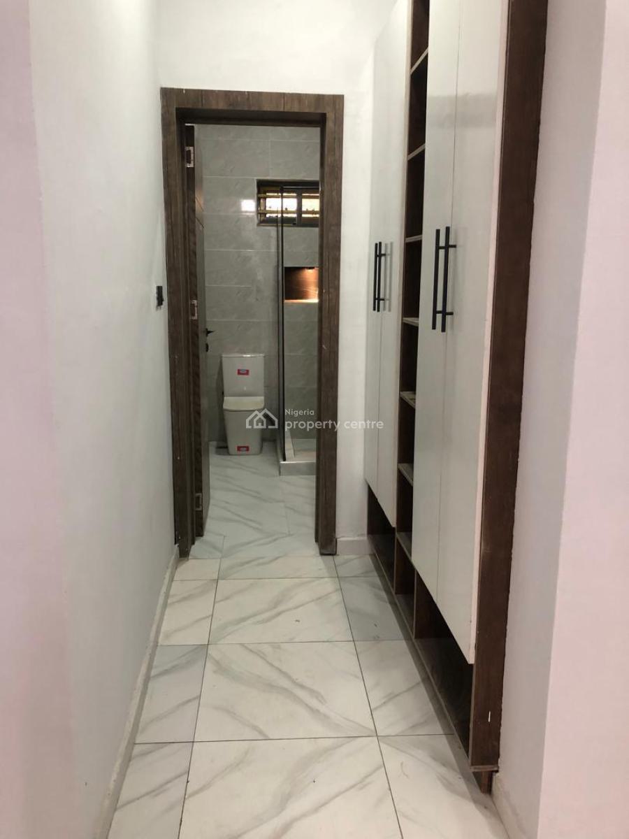 2 Bedroom Apartment with Swimming Pool, Ikate, Lekki, Lagos, Flat / Apartment for Rent