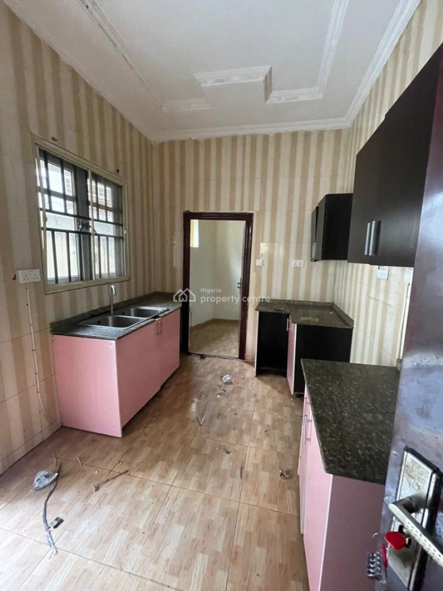 Luxurious 2 Bedroom Flat Upstair, Ikota Villa Estate, Ikota, Lekki, Lagos, Flat / Apartment for Rent