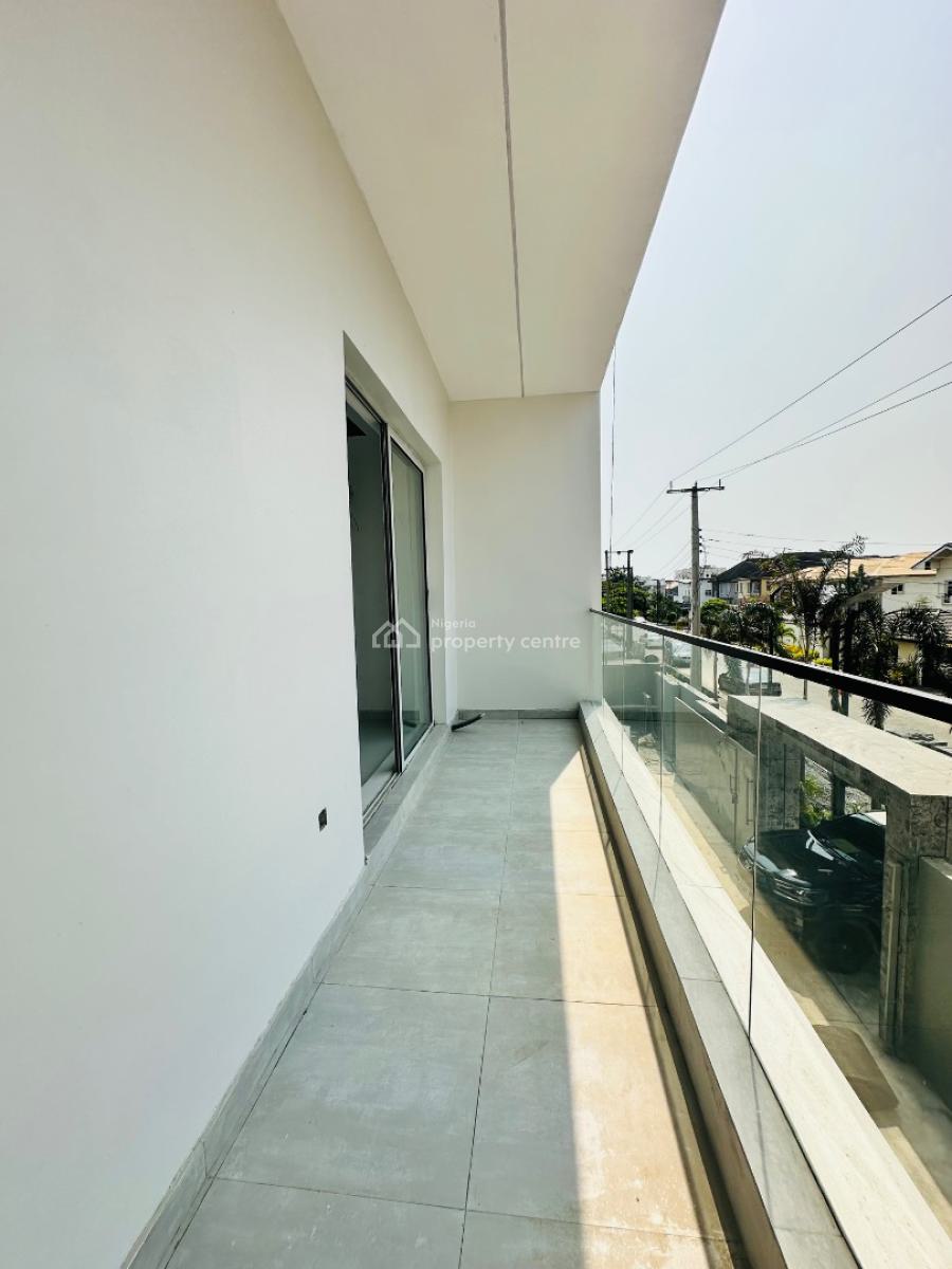 2bedrooom Apartment with Pool &gym, Lekki Phase 1, Lekki, Lagos, Flat / Apartment for Sale