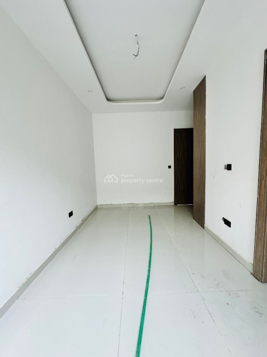 2bedrooom Apartment with Pool &gym, Lekki Phase 1, Lekki, Lagos, Flat / Apartment for Sale