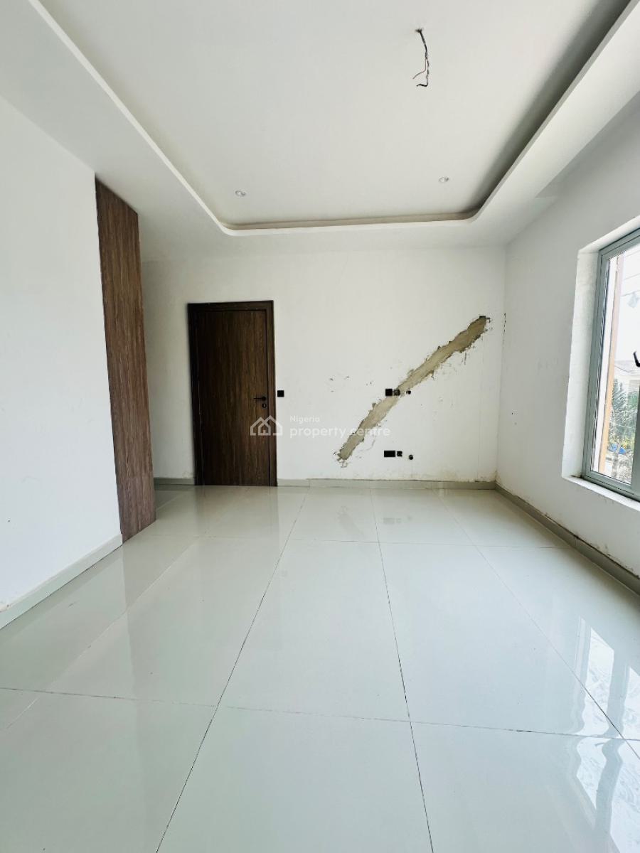 2bedrooom Apartment with Pool &gym, Lekki Phase 1, Lekki, Lagos, Flat / Apartment for Sale