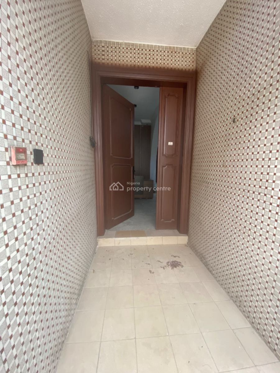Luxury 5 Rooms Office Space, Off Sobo Arobiodu Street, Ikeja Gra, Ikeja, Lagos, Terraced Duplex for Rent