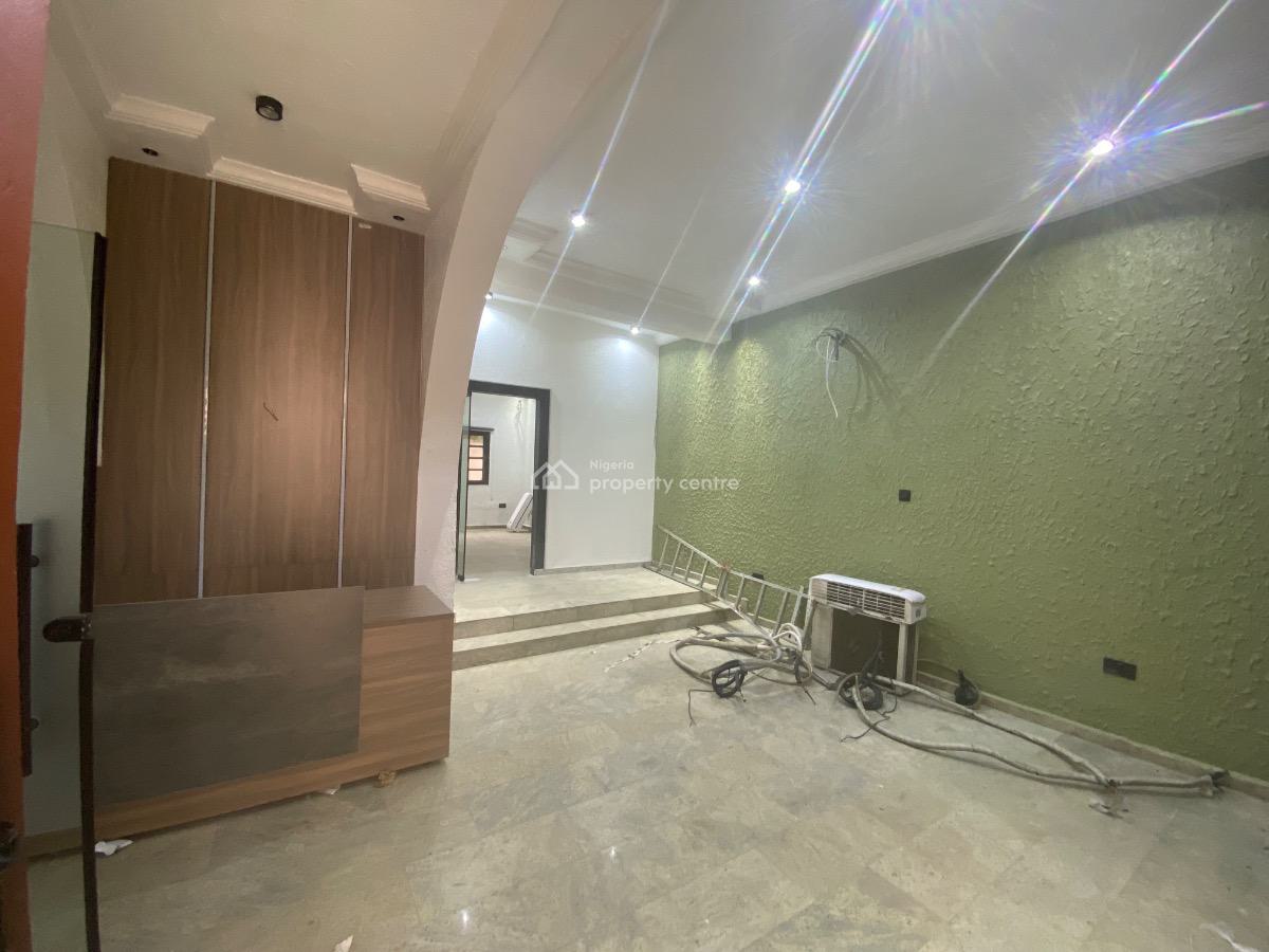 Luxury 5 Rooms Office Space, Off Sobo Arobiodu Street, Ikeja Gra, Ikeja, Lagos, Terraced Duplex for Rent