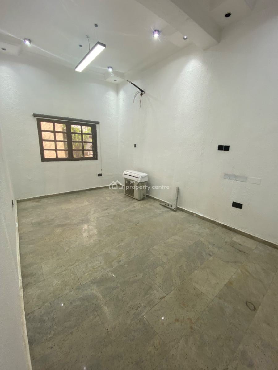 Luxury 5 Rooms Office Space, Off Sobo Arobiodu Street, Ikeja Gra, Ikeja, Lagos, Terraced Duplex for Rent