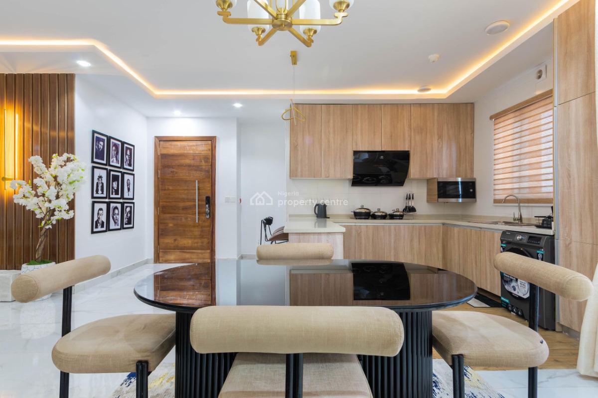 Luxury Two Bedroom Apartment with Pool and Gym, Lekki Phase 1, Lekki, Lagos, Flat / Apartment Short Let