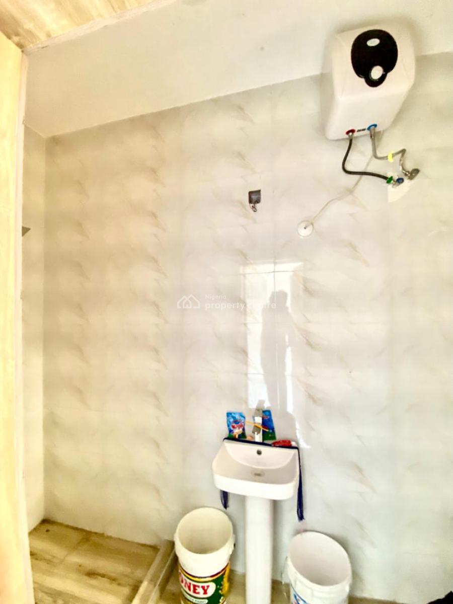 Sharp 2 Bedrooms Apartment, Sangotedo, Ajah, Lagos, Flat / Apartment for Rent