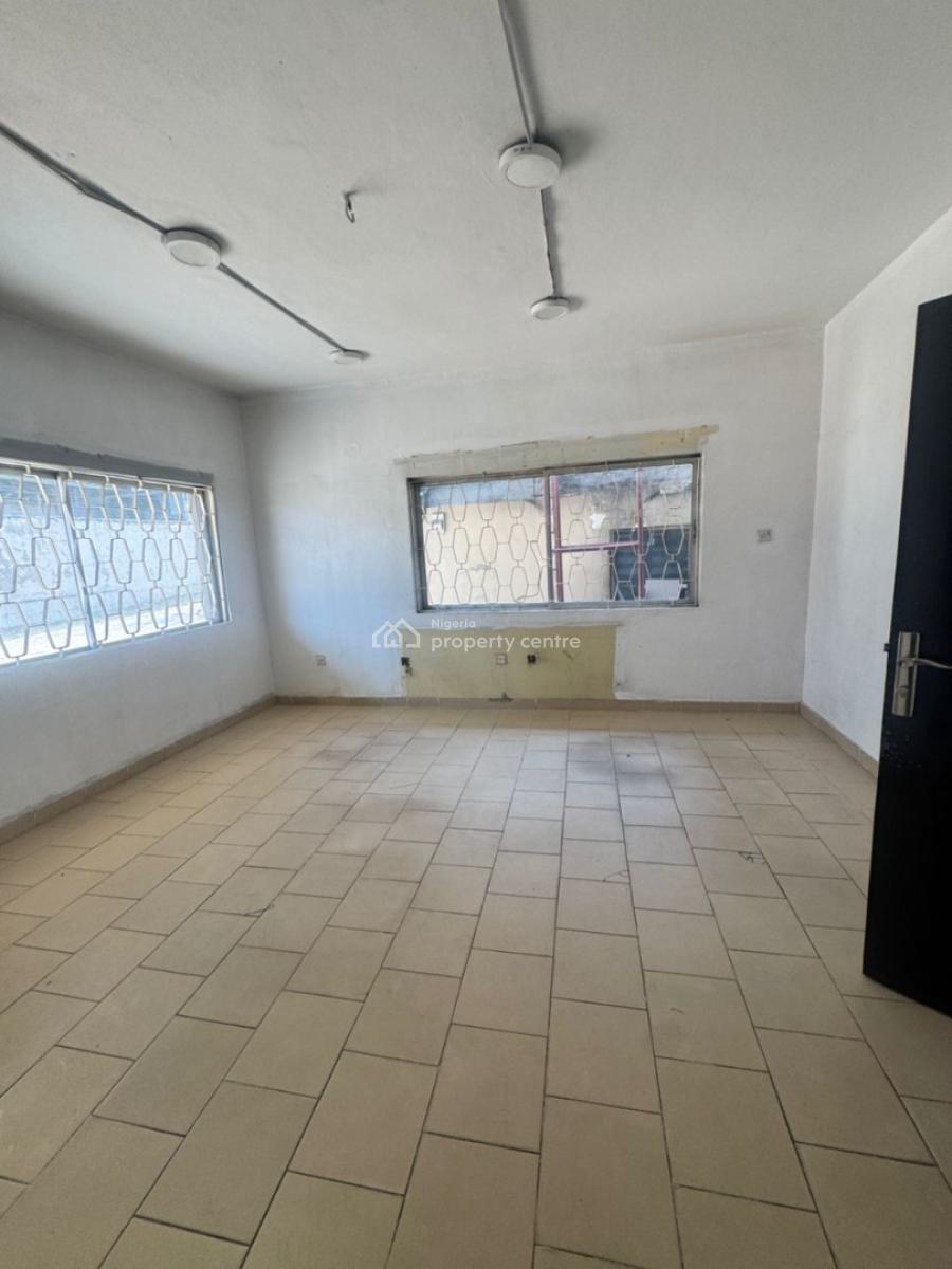 Semi-detached Houses+2 Bq for Commercial Use, Victoria Island (vi), Lagos, Commercial Property for Rent