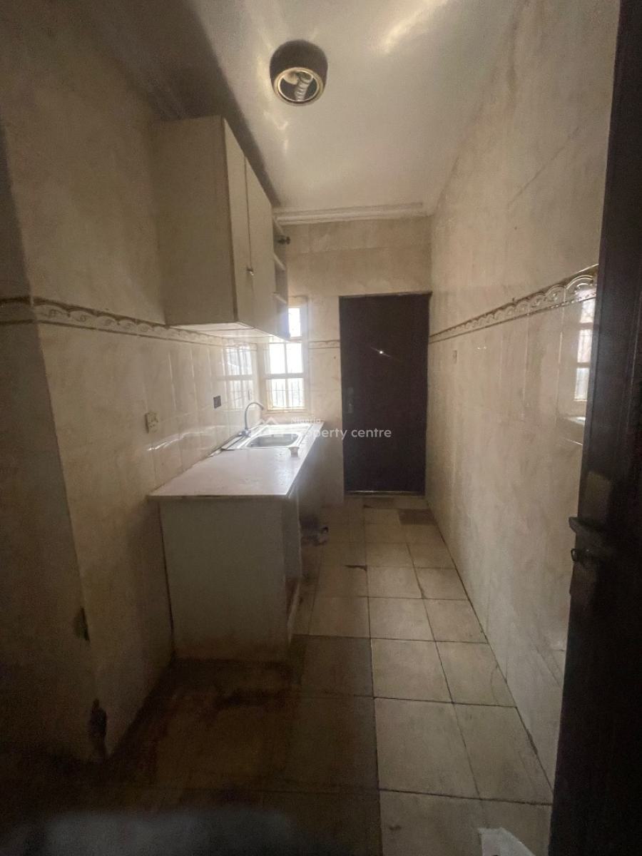 2 Bedroom Apartment, Gra Phase 1, Magodo, Lagos, Flat / Apartment for Rent