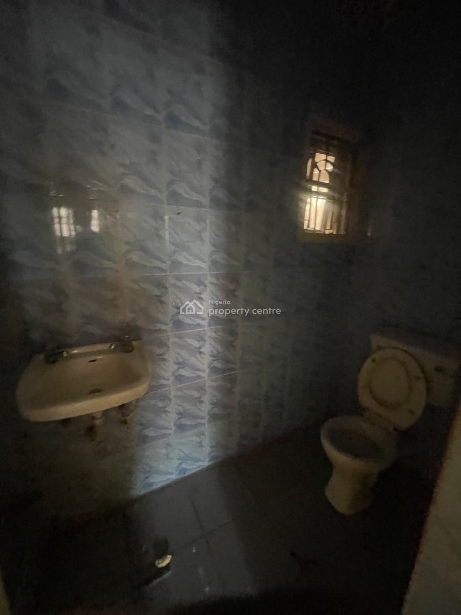 2 Bedroom Apartment, Gra Phase 1, Magodo, Lagos, Flat / Apartment for Rent