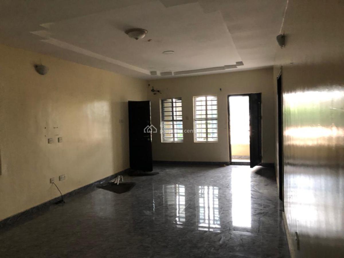 Relatively New 3 Bedroom Apartment with a Room Bq, Gra Ikeja Lagos, Ikeja, Lagos, Flat / Apartment for Rent