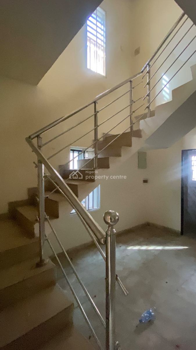 Neatly Built 3 Bedroom Terrace Duplex + Bq  Dawaki, Dawaki, Gwarinpa, Abuja, Terraced Duplex for Rent