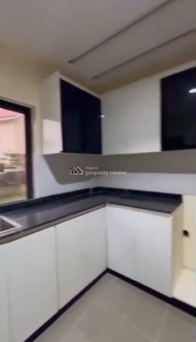 Luxury Clean 2 Bedroom Flat, Katampe, Abuja, Block of Flats for Sale