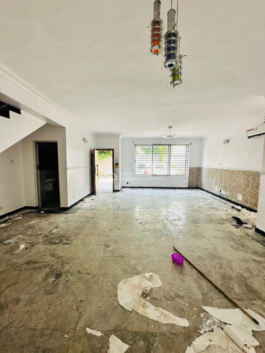 Spaciously Built 4 Bedroom Terrace Duplex with Bq, Lekki Phase 1, Lekki, Lagos, Terraced Duplex for Rent