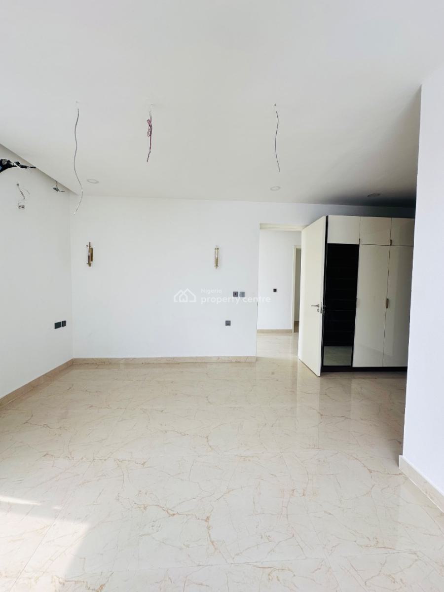 Elegantly Built 4 Bedroom Maisonette with Bq and Pool, Off Admiralty Way, Lekki Phase 1, Lekki, Lagos, Flat / Apartment for Sale