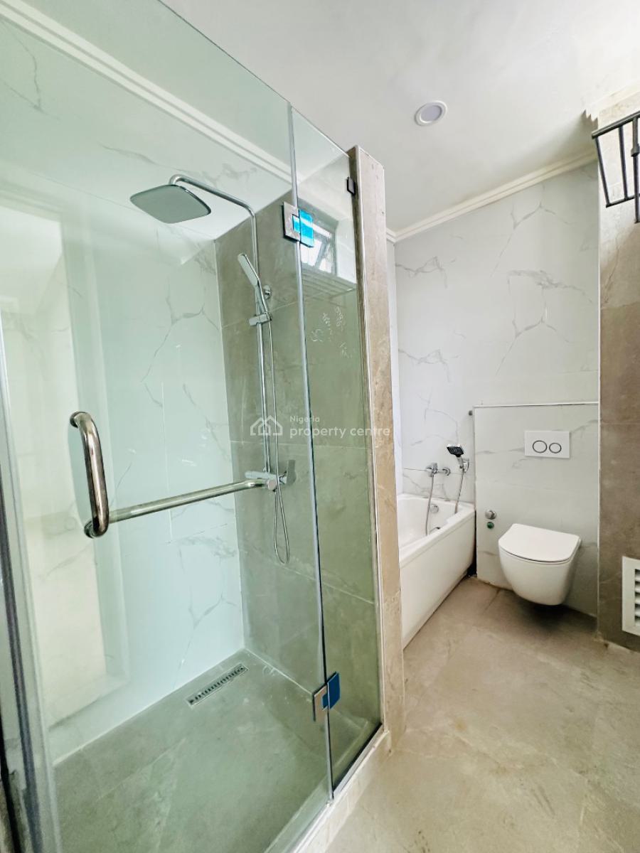 Elegantly Built 4 Bedroom Maisonette with Bq and Pool, Off Admiralty Way, Lekki Phase 1, Lekki, Lagos, Flat / Apartment for Sale