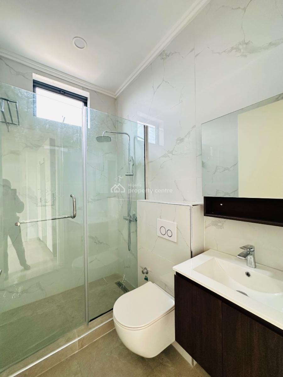 Elegantly Built 4 Bedroom Maisonette with Bq and Pool, Off Admiralty Way, Lekki Phase 1, Lekki, Lagos, Flat / Apartment for Sale