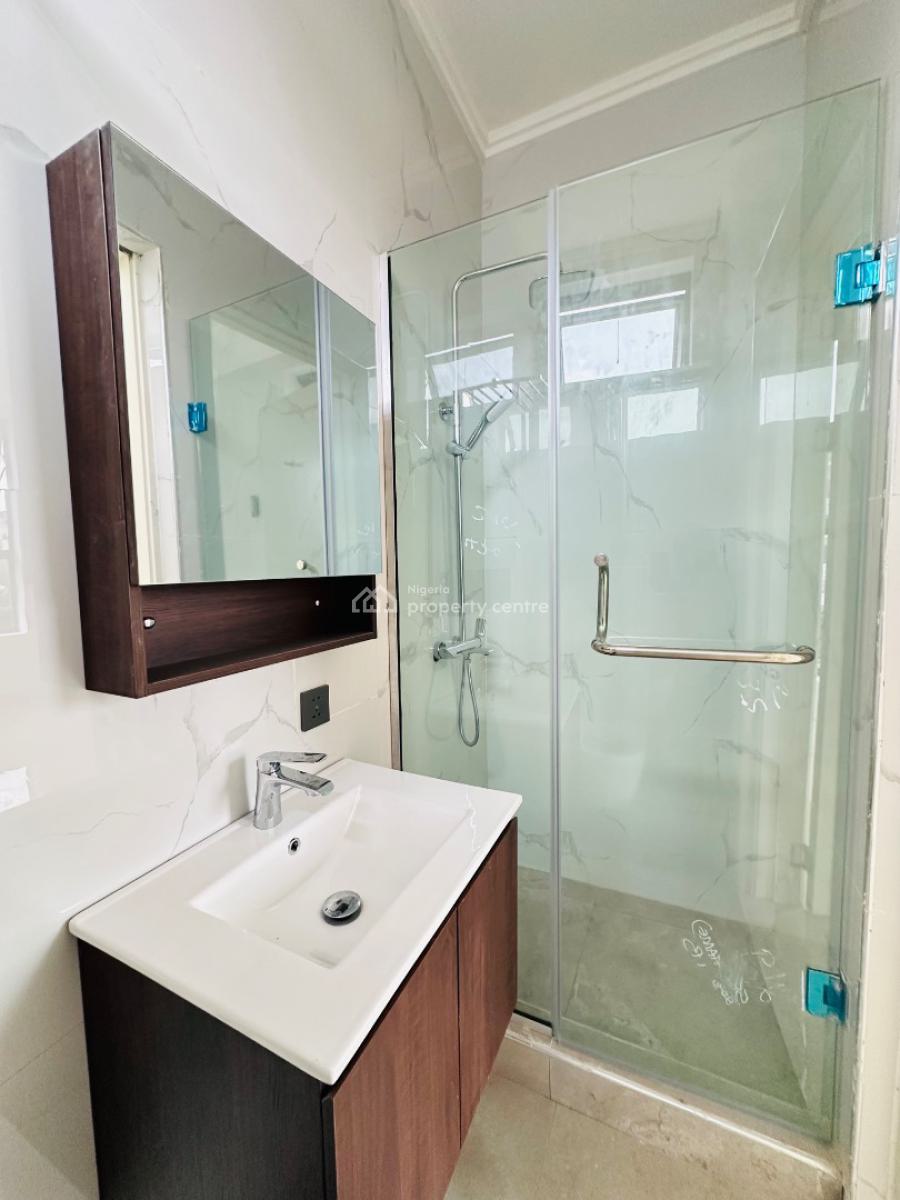 Elegantly Built 4 Bedroom Maisonette with Bq and Pool, Off Admiralty Way, Lekki Phase 1, Lekki, Lagos, Flat / Apartment for Sale