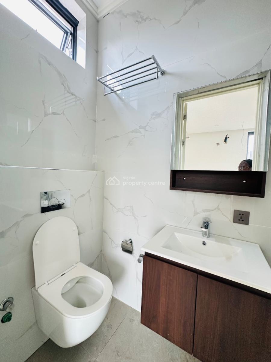 Elegantly Built 4 Bedroom Maisonette with Bq and Pool, Off Admiralty Way, Lekki Phase 1, Lekki, Lagos, Flat / Apartment for Sale