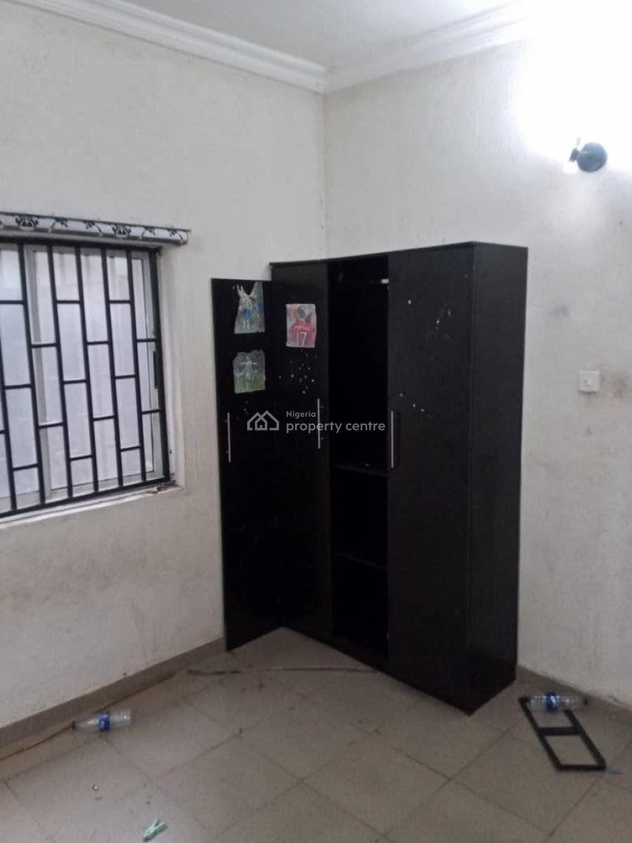 Nice 2 Bedroom Apartment in a Secured Neighbourhood, James Ajayi Street Isher Off Magodo, Gra Phase 1, Magodo, Lagos, Flat / Apartment for Rent