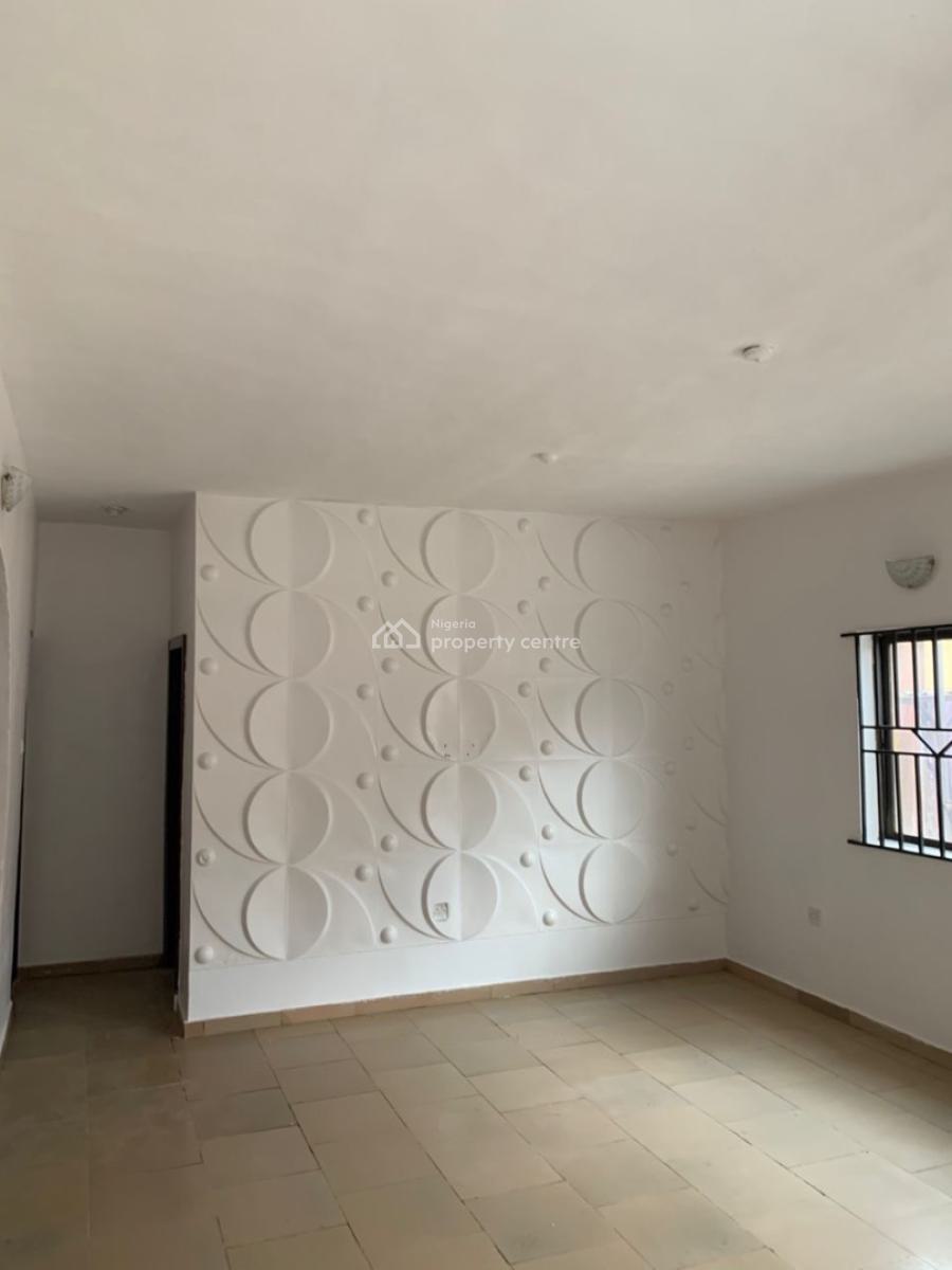 Very Spacious 3 Bedroom Apartment, Omole Phase 2, Ikeja, Lagos, Flat / Apartment for Rent