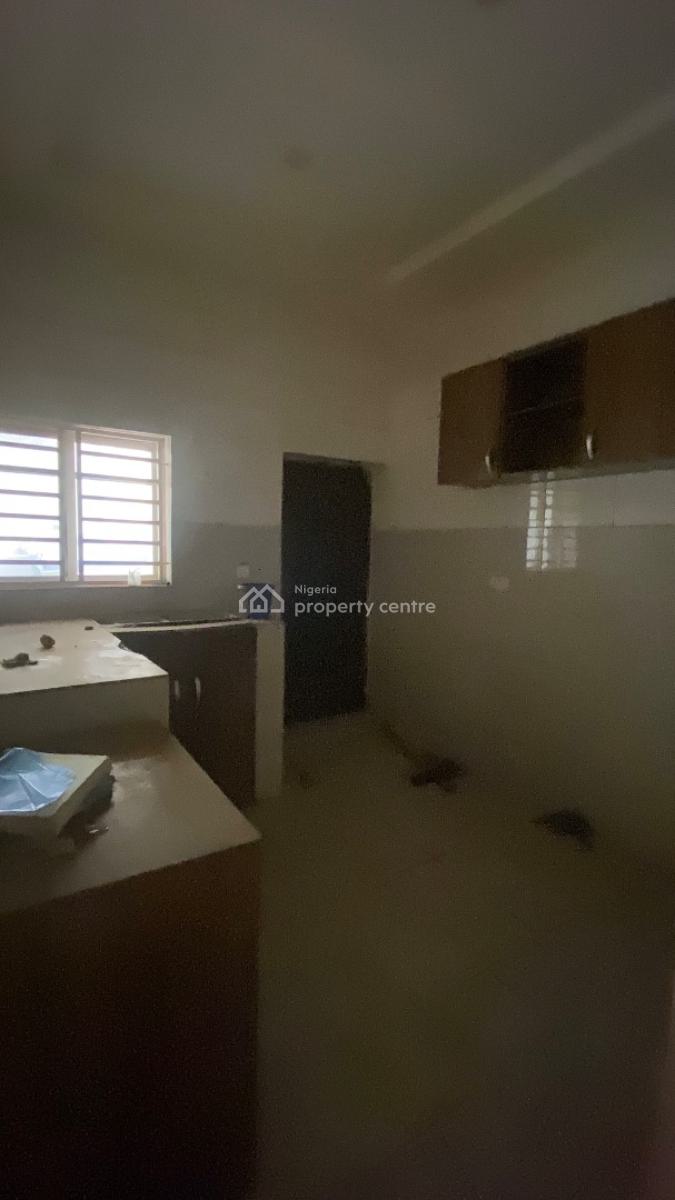 Neatly Built 2 Bedroom Flat, Dawaki, Gwarinpa, Abuja, Flat / Apartment for Rent
