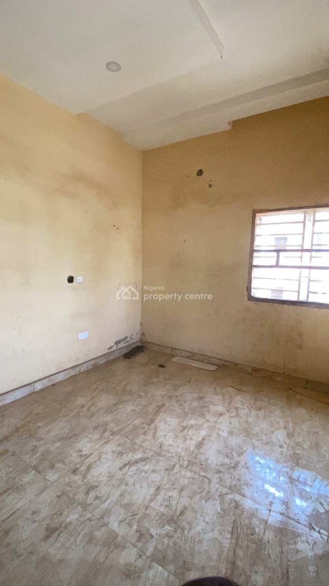 Neatly Built 2 Bedroom Flat, Dawaki, Gwarinpa, Abuja, Flat / Apartment for Rent