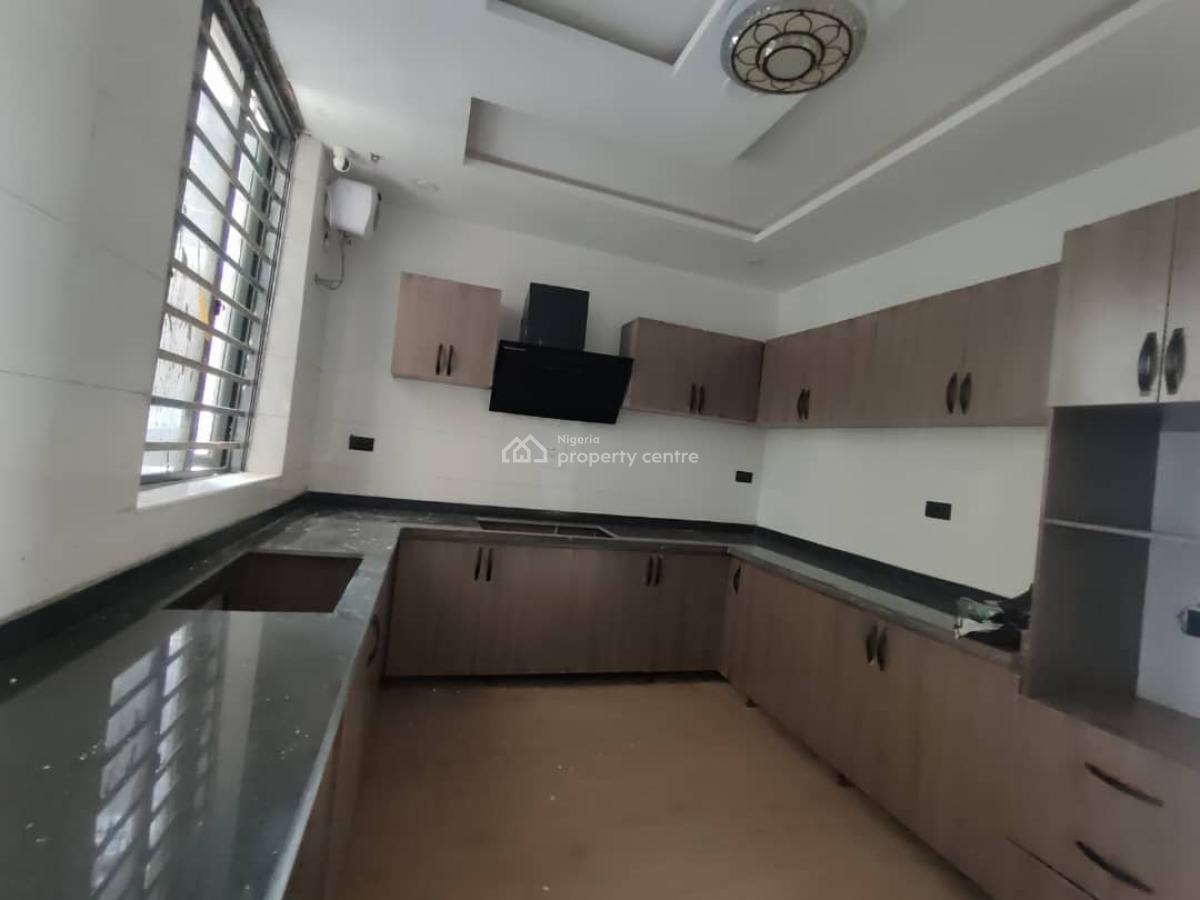 a Spacious 3 Bedroom Duplex in a Good Estate, Ikota, Lekki, Lagos, Terraced Duplex for Rent