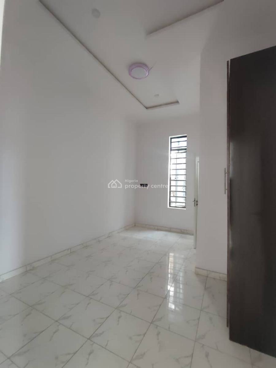 a Spacious 3 Bedroom Duplex in a Good Estate, Ikota, Lekki, Lagos, Terraced Duplex for Rent