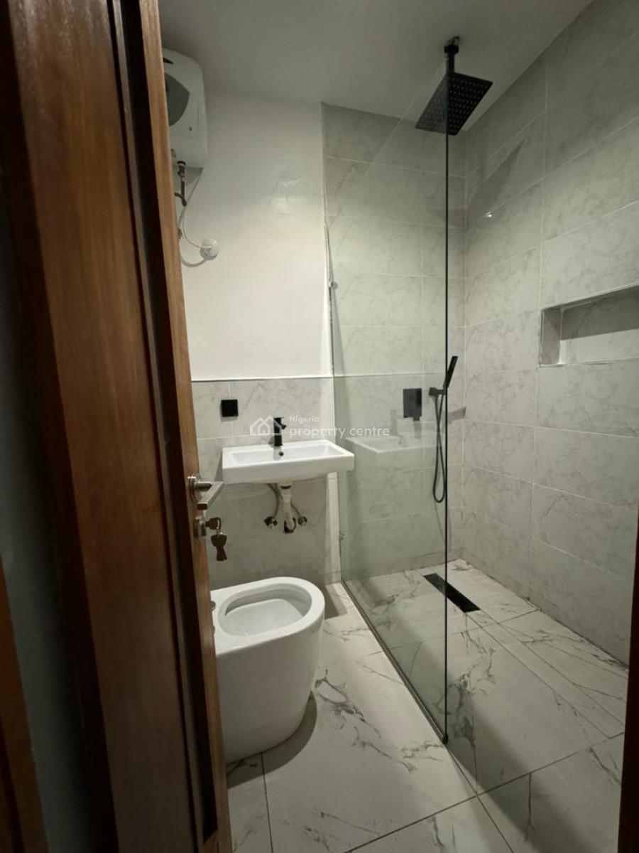 Luxury Beautifully Furnished 2 Bedroom Maisonette with Pool, Lekki Phase 1, Lekki, Lagos, Flat / Apartment for Rent