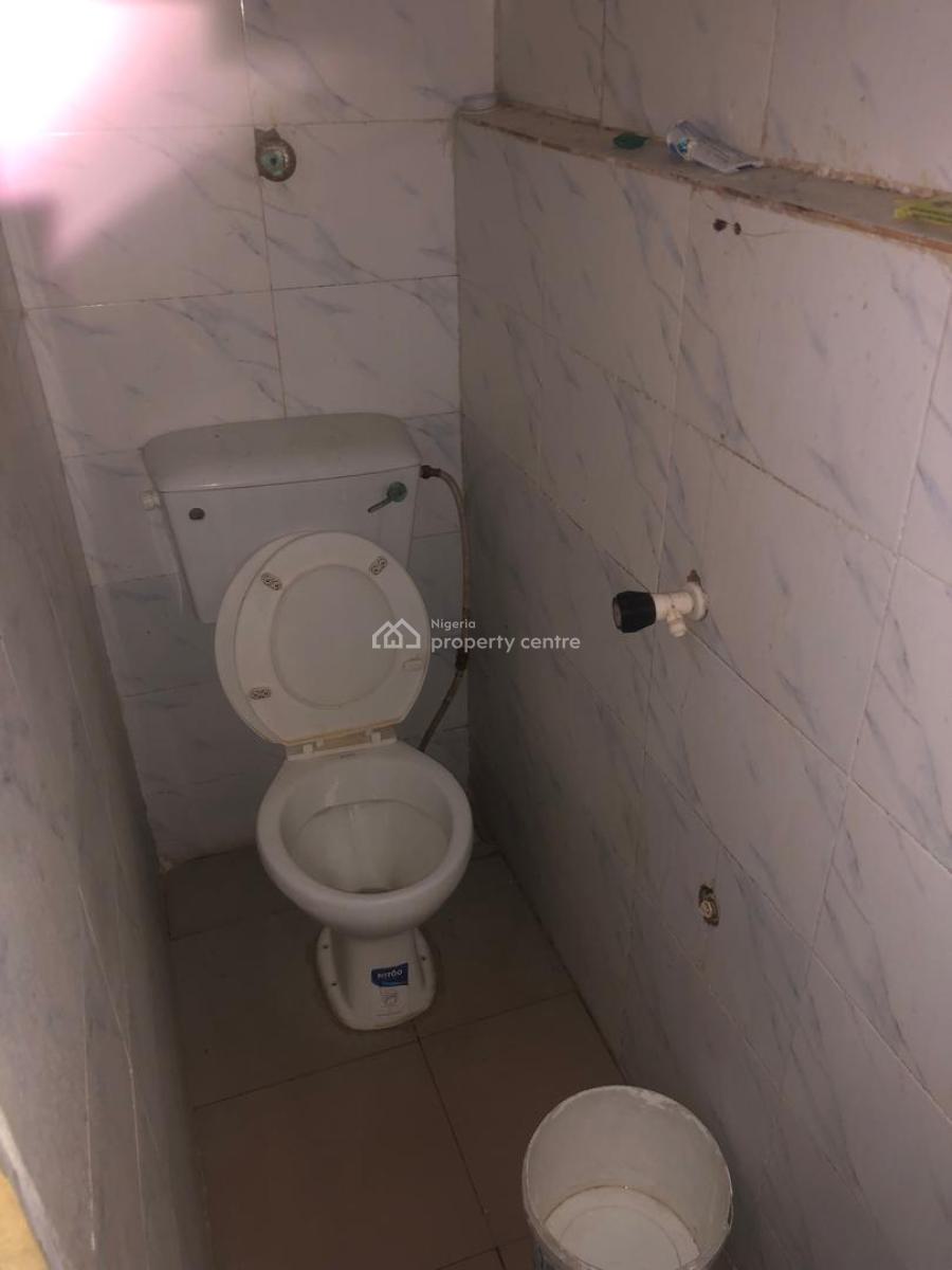 1bedroom Bq, Ologolo, Lekki, Lagos, Flat / Apartment for Rent