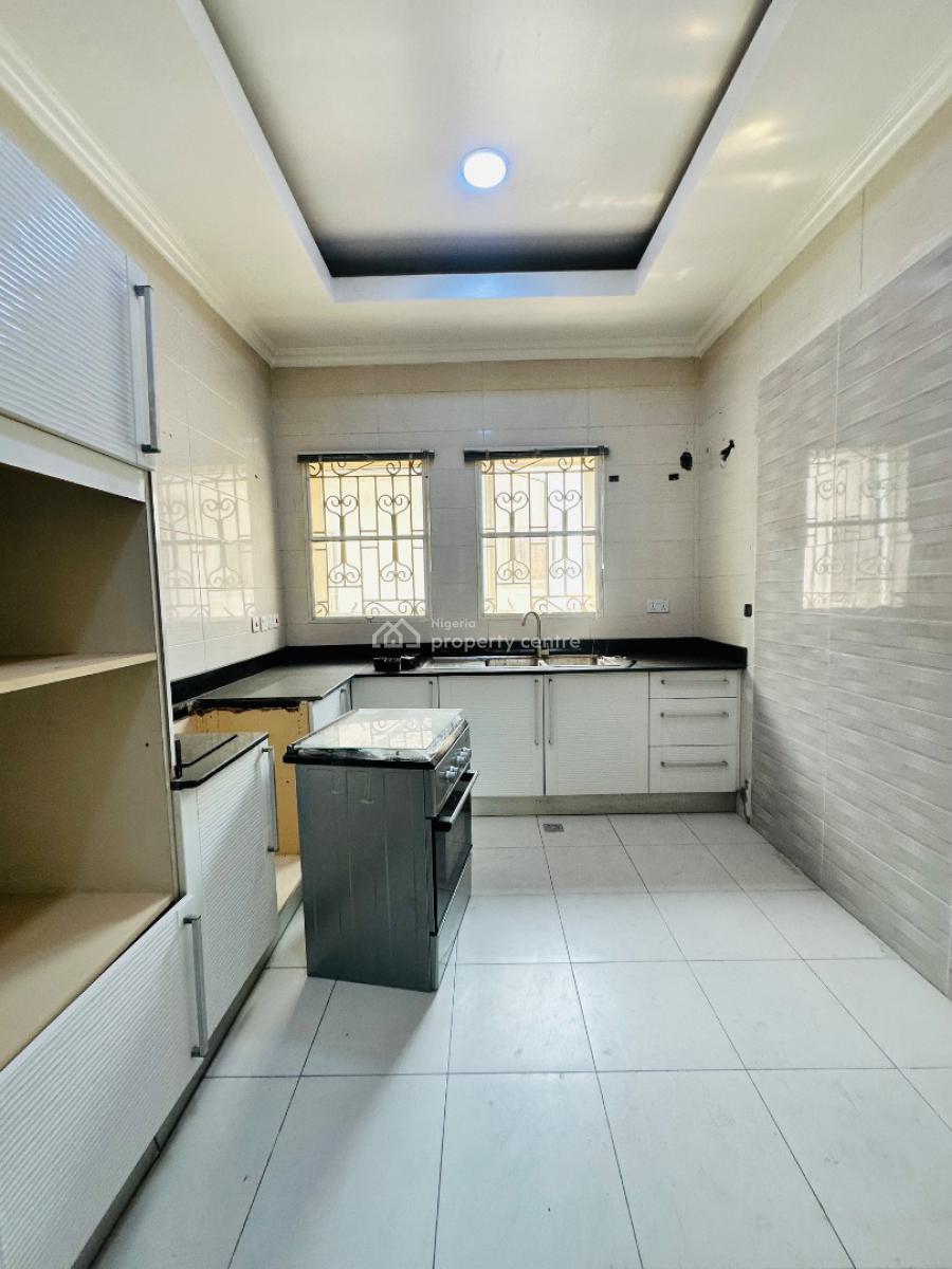 3 Bedroom Apartment, Lekki Phase 1, Lekki, Lagos, Flat / Apartment for Rent