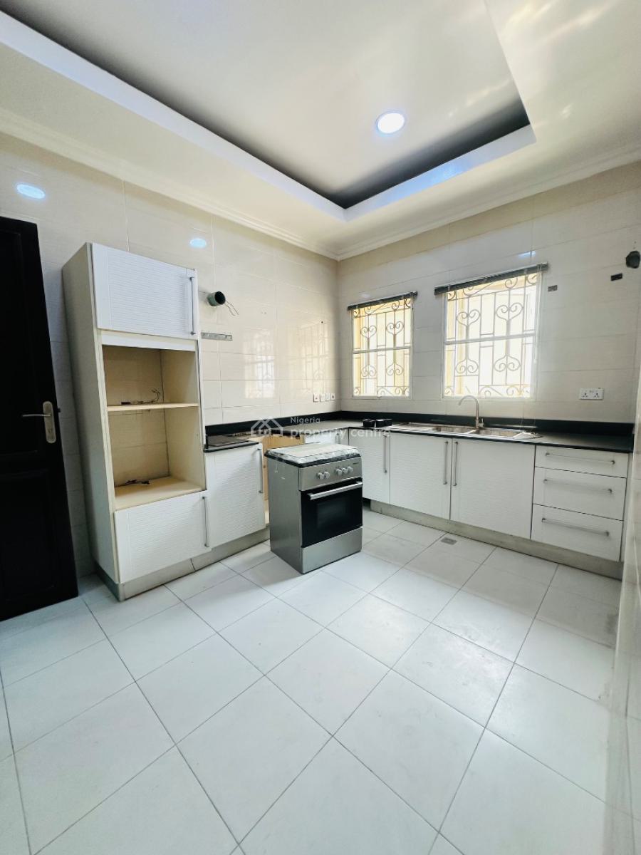 3 Bedroom Apartment, Lekki Phase 1, Lekki, Lagos, Flat / Apartment for Rent
