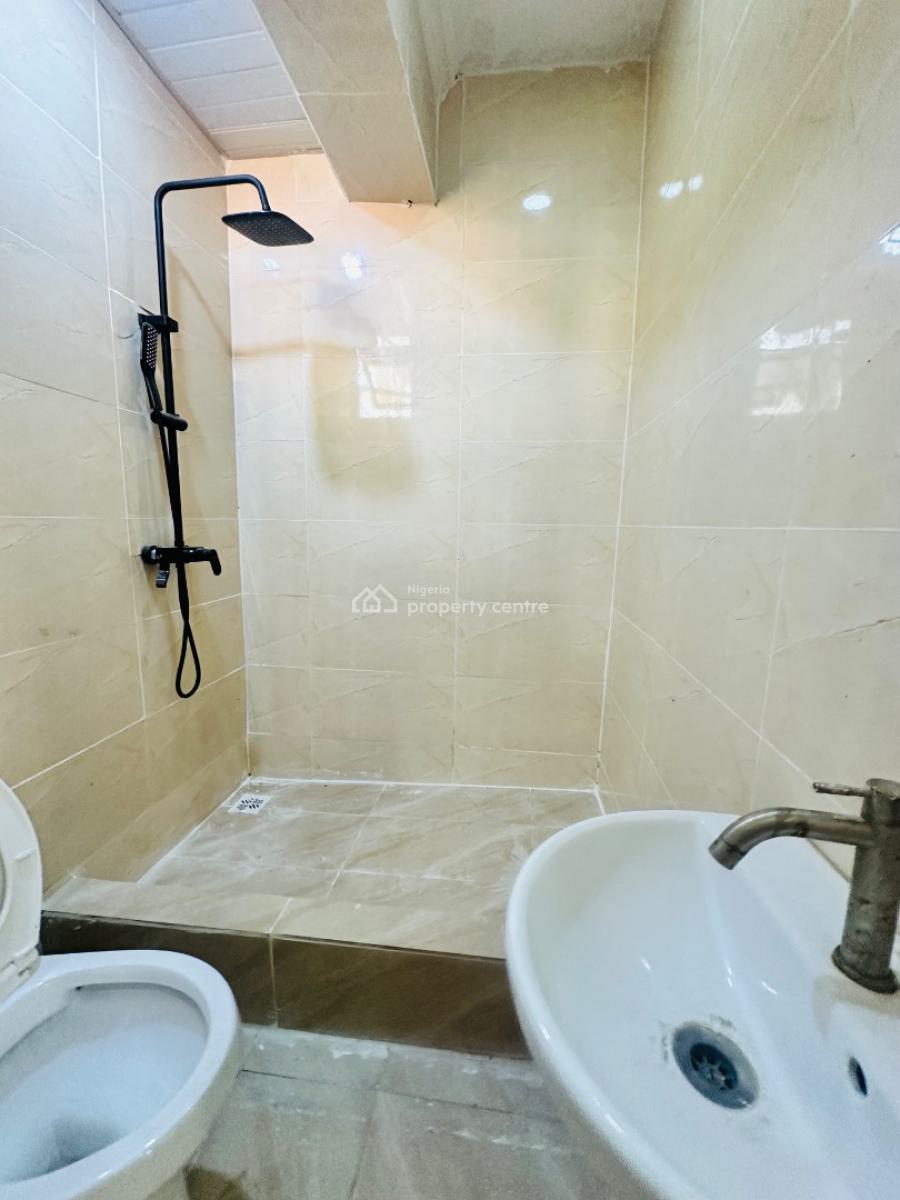 3 Bedroom Apartment, Lekki Phase 1, Lekki, Lagos, Flat / Apartment for Rent