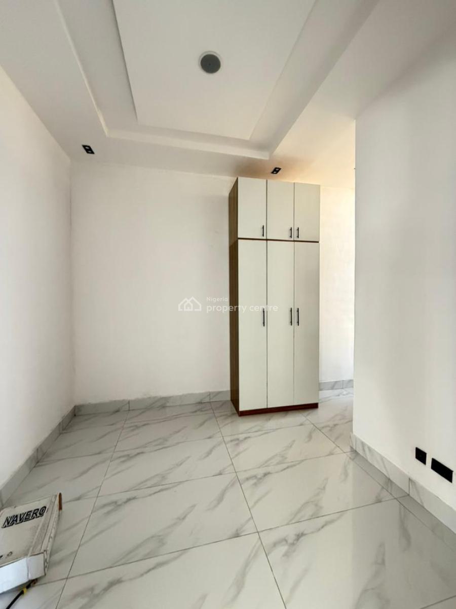 Lovely 2 Bedroom Penthouse Serviced Apartment with an Elevator, Chevron Toll Gate, Lekki, Lagos, Flat / Apartment for Sale