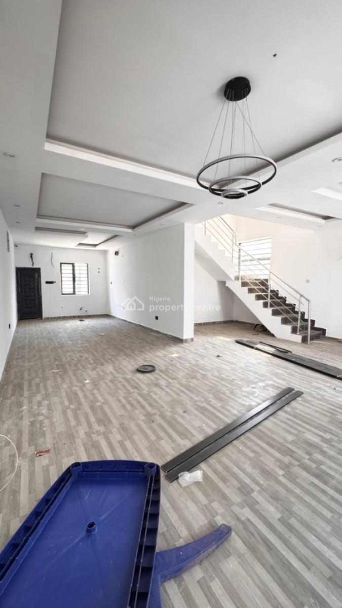 Beautiful 4 Bedroom Terrace  Duplex Featuring a Bq., Lekki, Lagos, Terraced Duplex for Sale