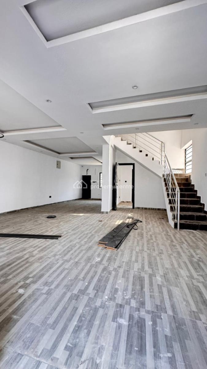 Beautiful 4 Bedroom Terrace  Duplex Featuring a Bq., Lekki, Lagos, Terraced Duplex for Sale