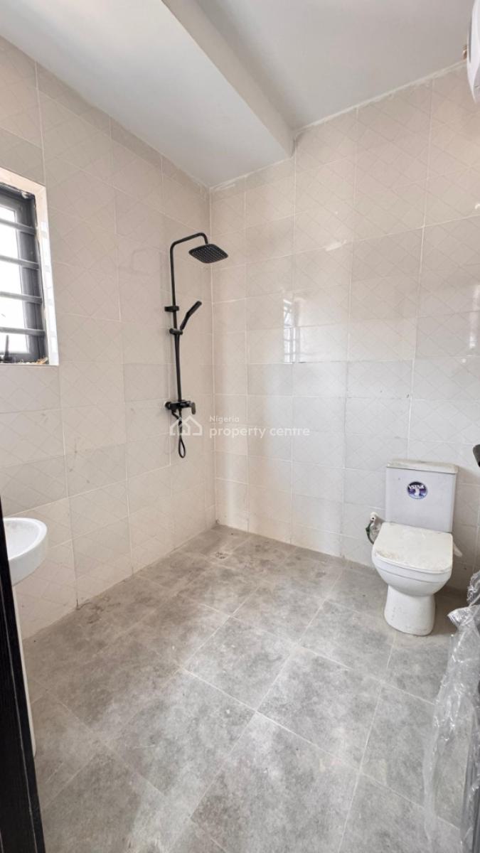 Beautiful 4 Bedroom Terrace  Duplex Featuring a Bq., Lekki, Lagos, Terraced Duplex for Sale