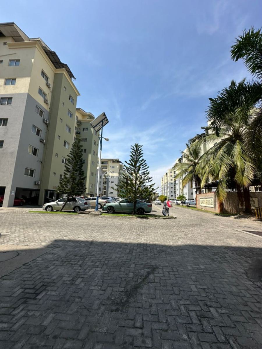 Very Nice Flat with Boys Quarter, Prime Waterview Estate, Lekki, Lagos, Flat / Apartment for Rent