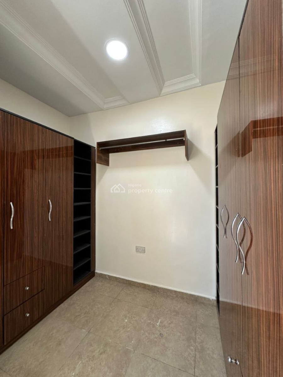 Very Nice Flat with Boys Quarter, Prime Waterview Estate, Lekki, Lagos, Flat / Apartment for Rent