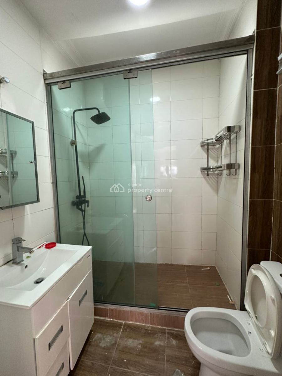 Very Nice Flat with Boys Quarter, Prime Waterview Estate, Lekki, Lagos, Flat / Apartment for Rent