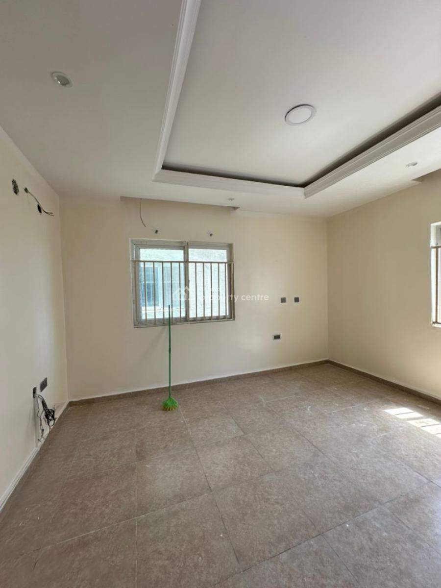 Very Nice Flat with Boys Quarter, Prime Waterview Estate, Lekki, Lagos, Flat / Apartment for Rent