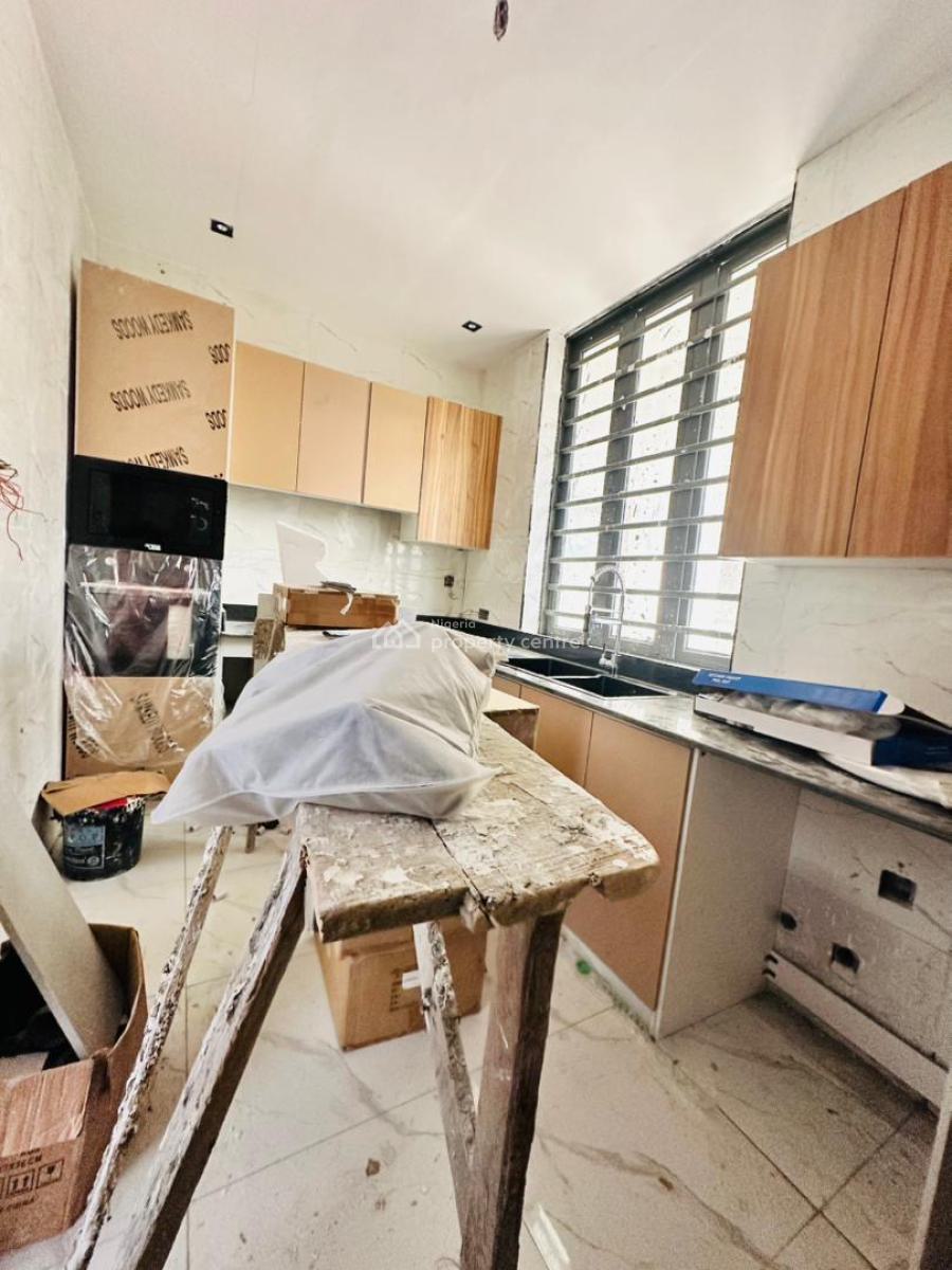 Newly Built 3 Bedroom Apartment with Bq, Lekki Phase 1, Lekki, Lagos, Flat / Apartment for Rent