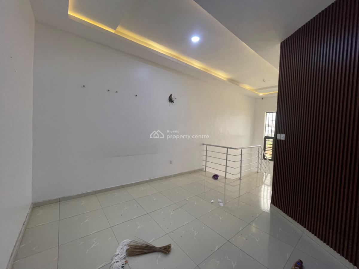 a Spacious 4 Bedroom Semi Detached, Harris Drive, Vgc, Lekki, Lagos, Terraced Duplex for Rent