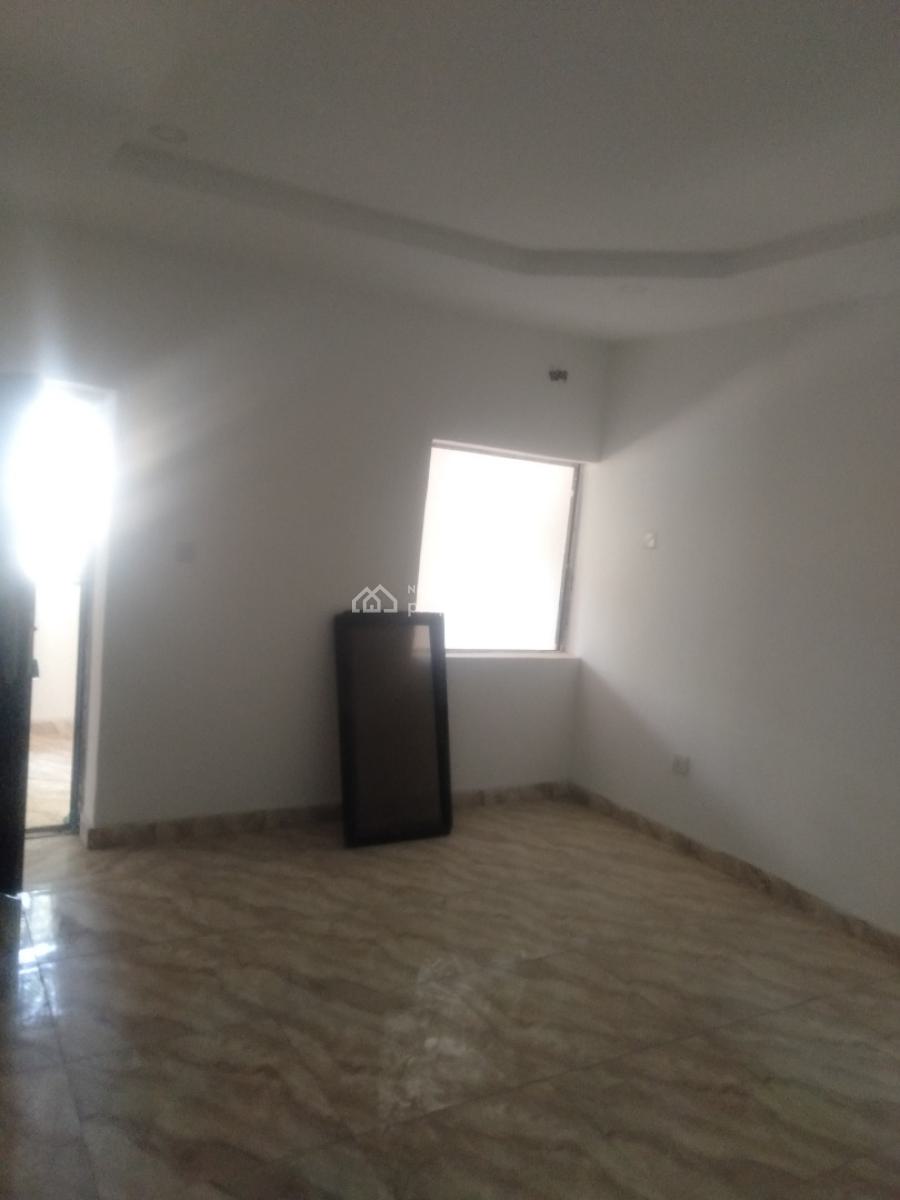 Newly Renovated & Lovingly Finished 4-bedroom Semi-detached Duplex, 3rd Avenue, Gwarinpa, Abuja, Semi-detached Duplex for Rent