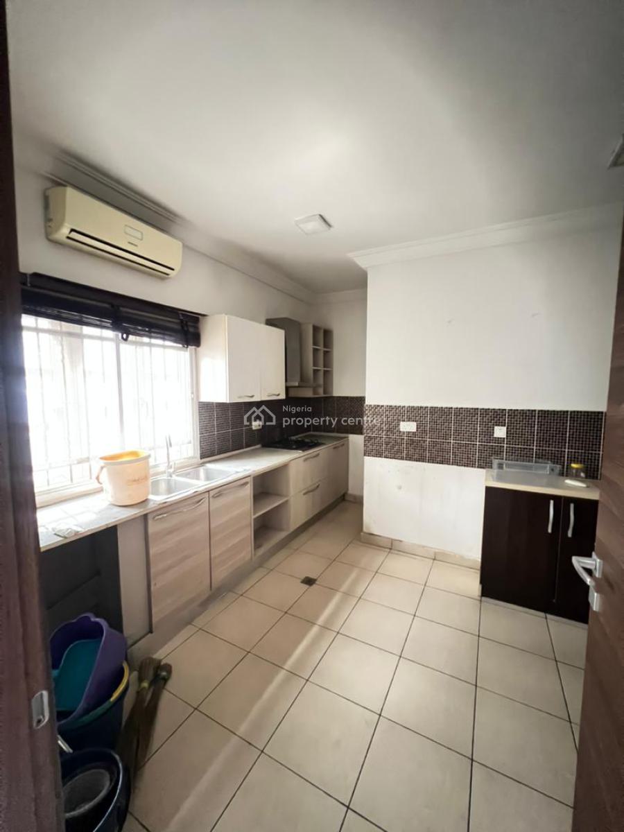 4 Bedroom Partially Furnished Apartment, Opebi, Ikeja, Lagos, Flat / Apartment for Rent
