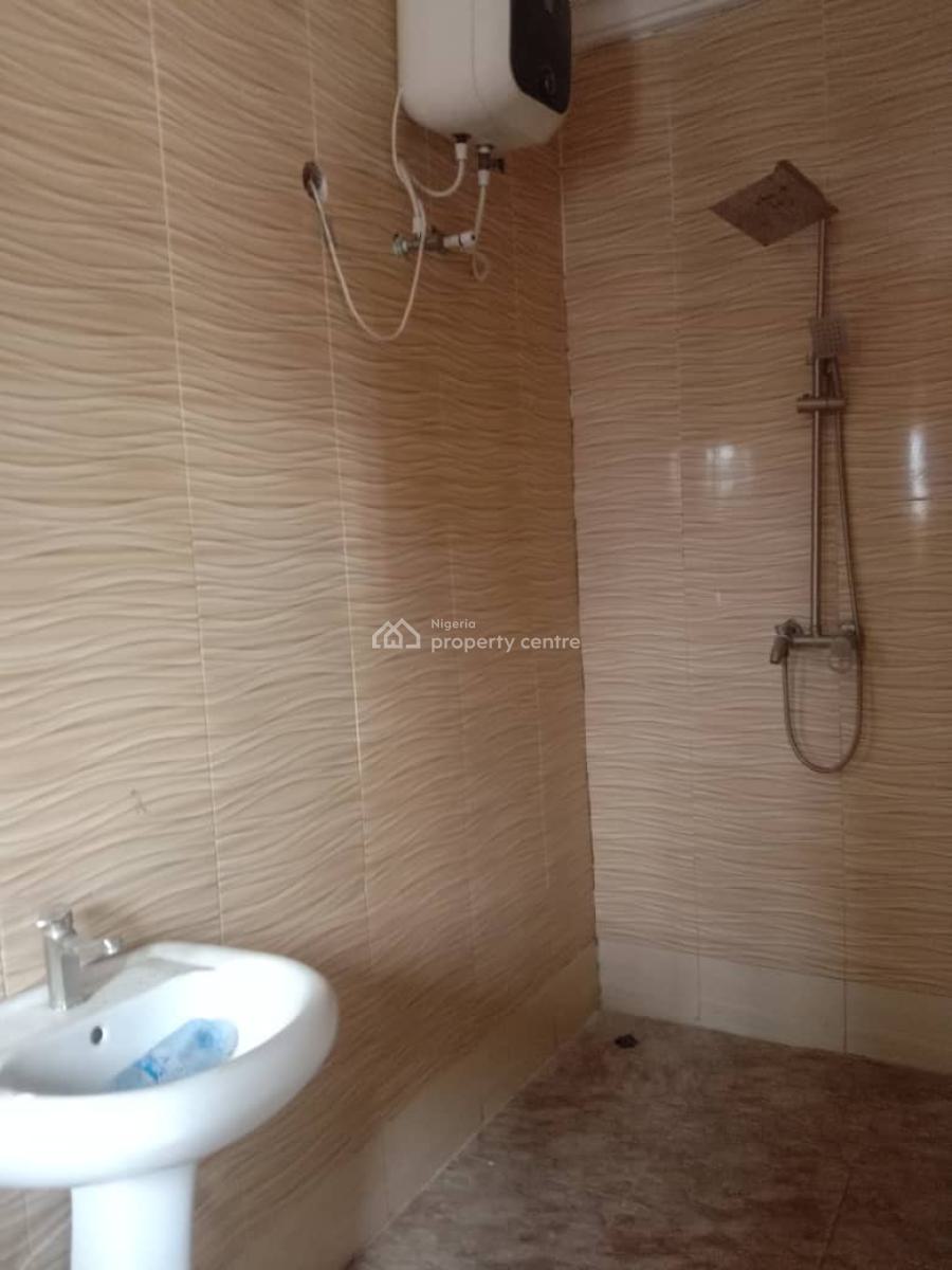Luxury 2 Bedrooms Flat in Serene Location, Badore Road, Badore, Ajah, Lagos, Flat / Apartment for Rent