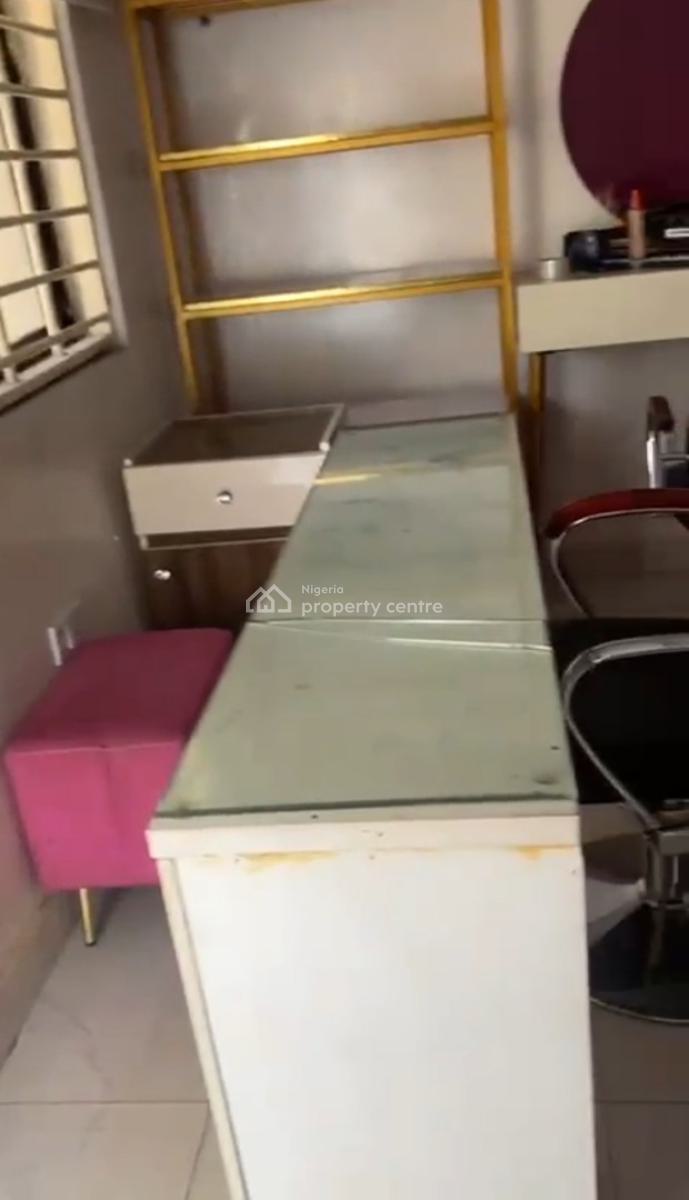 Furnished Shop Space, Zone 5, Wuse, Abuja, Flat / Apartment for Rent