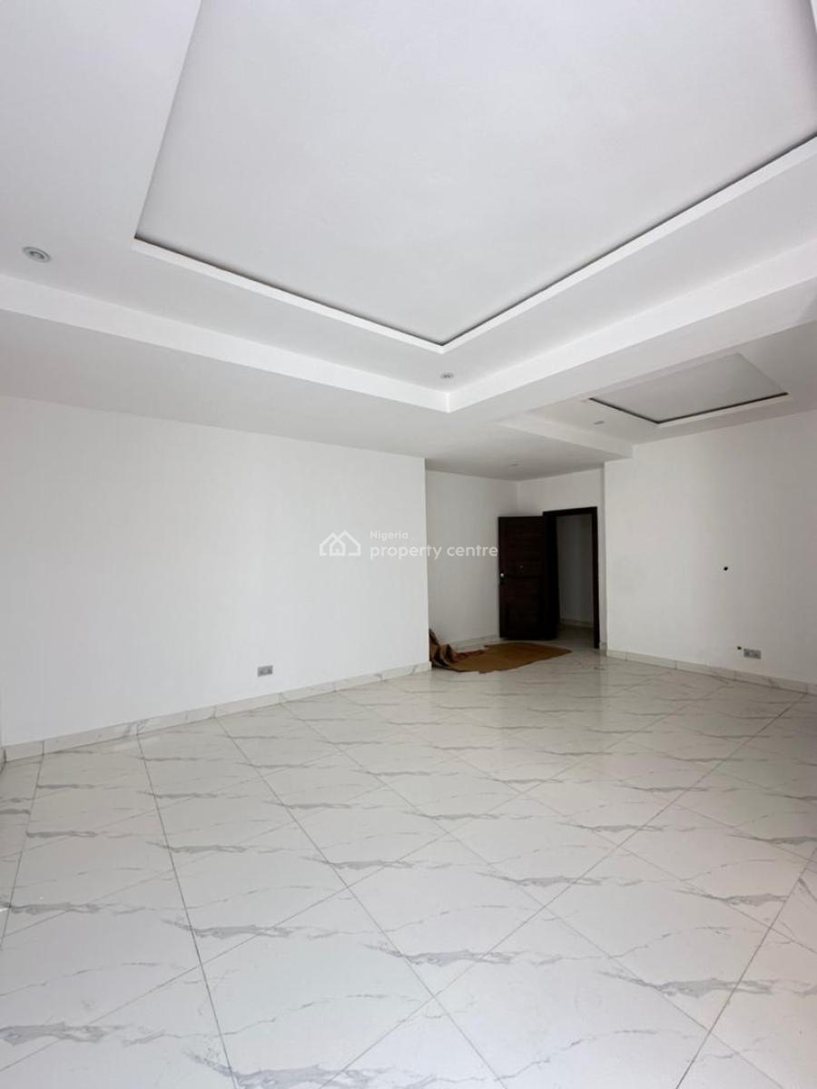 Contemporary 3 Bedroom Apartment Suitable for Investment, Lekki Phase 1, Lekki, Lagos, Block of Flats for Sale